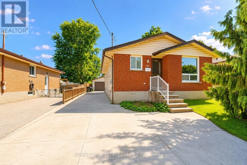82 Elmwood Avenue, Cambridge, Ontario, N1R4Y4, Cambridge, Ontario — photo 1 of 5