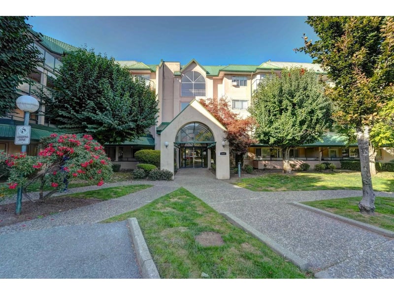 #116 2964 TRETHEWEY Street, Abbotsford, British Columbia, V2T6P4, Abbotsford, British Columbia — photo 1 of 5