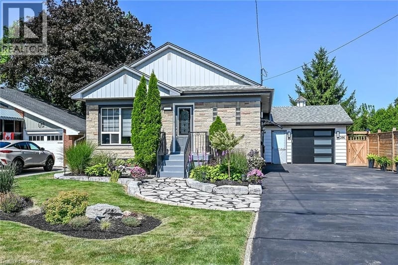 386 UPPER KENILWORTH Avenue, Hamilton, Ontario, L8T4G5, Hamilton, Ontario — photo 1 of 5