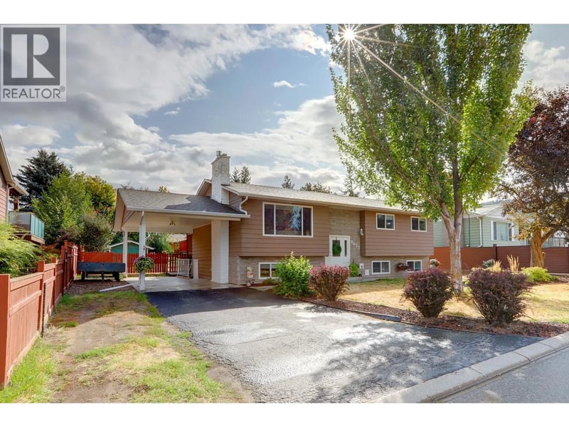 9633 Bessette Road, Coldstream, British Columbia, V1B3G8, Coldstream, British Columbia — photo 1 of 5
