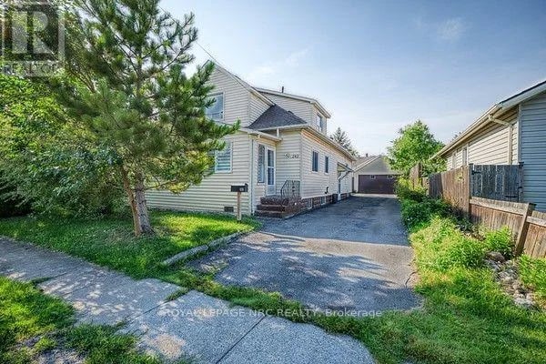 242 Henrietta Street, Fort Erie (Central), Ontario, L2A2K7, Fort Erie (Central), Ontario — photo 1 of 5
