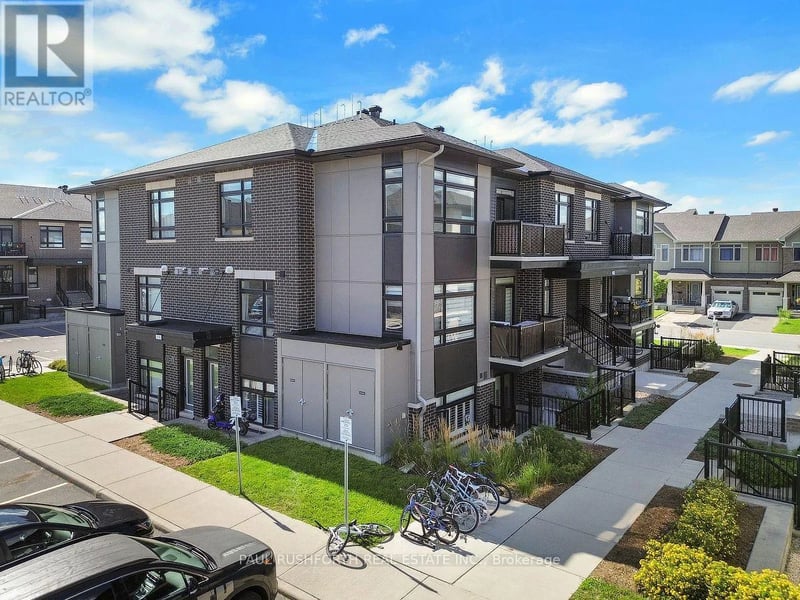#J 310 Tulum Crescent, Ottawa, Ontario, K2S2Y4, Ottawa, Ontario — photo 1 of 5