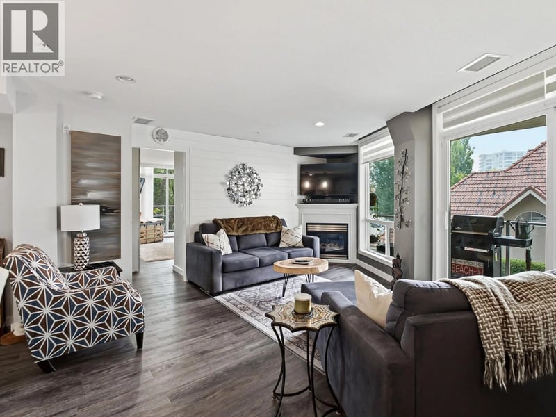 #242 1088 Sunset Drive, Kelowna, British Columbia, V1Y9W1, Kelowna, British Columbia — photo 1 of 5