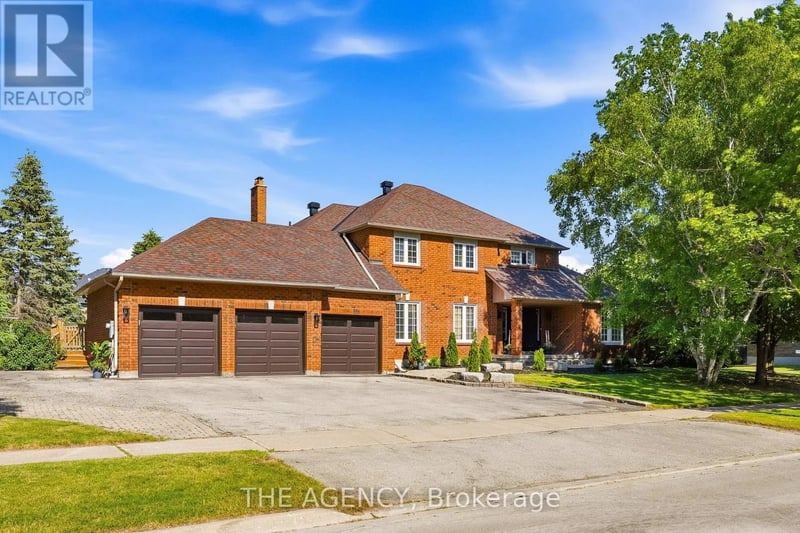 92 Russell Snider Drive, King (Nobleton), Ontario, L0G1N0, King (Nobleton), Ontario — photo 1 of 5