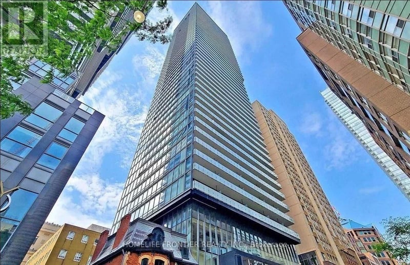 #2106 15 Grenville Street, Toronto (Bay Street Corridor), Ontario, M4Y0B9, Toronto (Bay Street Corridor), Ontario — photo 1 of 5
