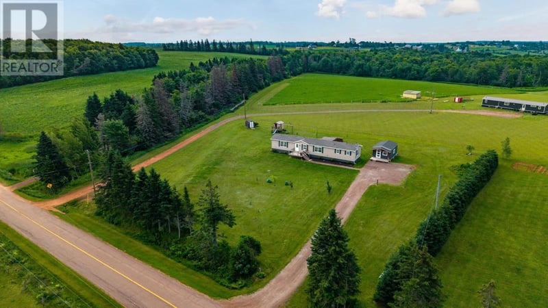 2530 Johnston Road, North Wiltshire, Prince Edward Island, C0A1Y0, North Wiltshire, Prince Edward Island — photo 1 of 5