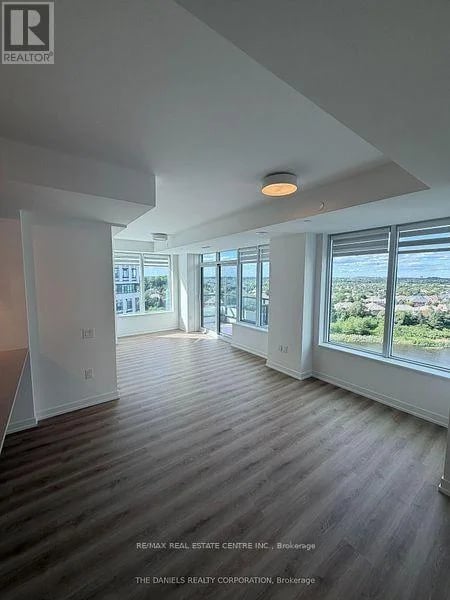 #906 2485 Eglinton Avenue West, Mississauga (Central Erin Mills), Ontario, L5M2T1, Mississauga (Central Erin Mills), Ontario — photo 1 of 5