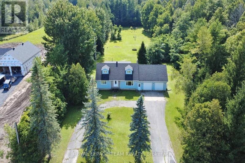 3246 Tolmies Corners Road, North Stormont, Ontario, K0C1C0, North Stormont, Ontario — photo 1 of 5