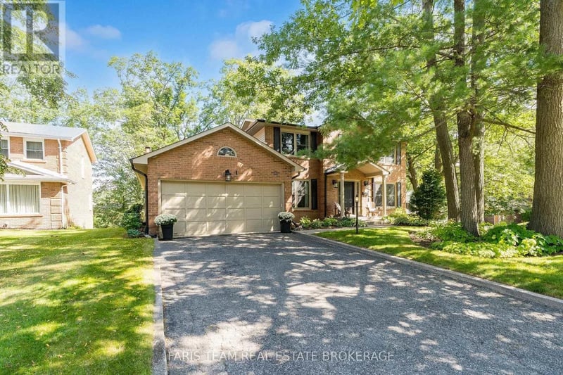 1 Susan Place, Barrie (Sunnidale), Ontario, L4N5P3, Barrie (Sunnidale), Ontario — photo 1 of 5