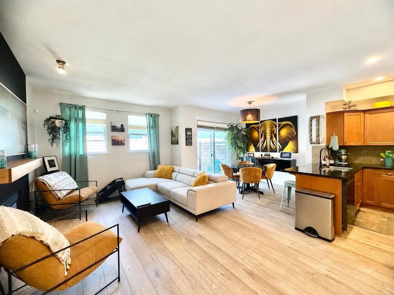 #3 18011 70 Avenue, Surrey, British Columbia, V3S6X3, Surrey, British Columbia — photo 1 of 5