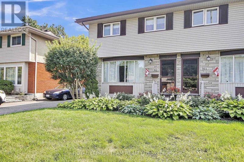 962 Dynes Road, Ottawa, Ontario, K2C0G8, Ottawa, Ontario — photo 1 of 5