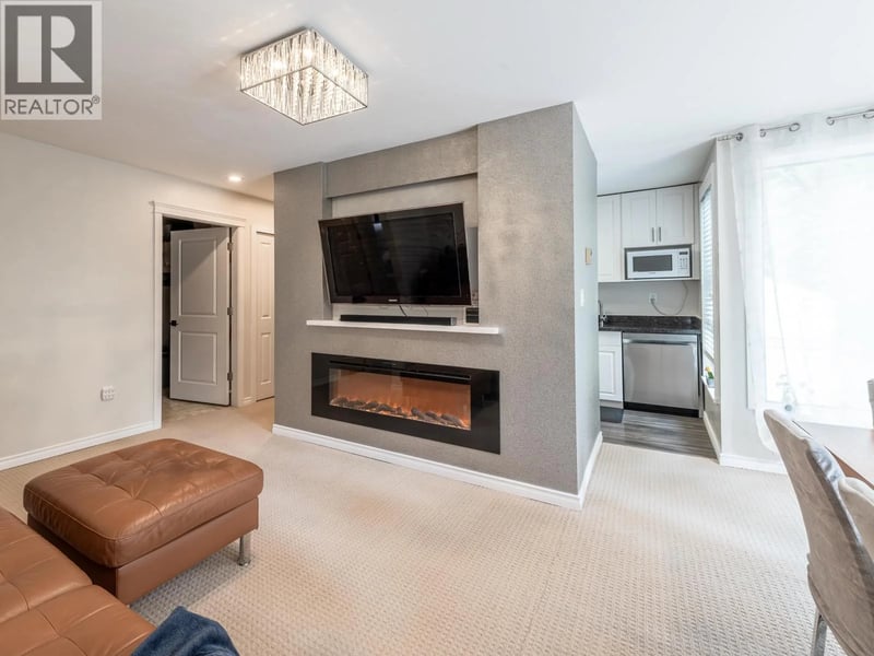 #201 9152 SATURNA Drive, Burnaby, British Columbia, V3J7K2, Burnaby, British Columbia — photo 1 of 5