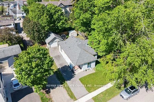 44 Willow Street South, Halton Hills (AC Acton), Ontario, L7J2A2, Halton Hills (AC Acton), Ontario — photo 1 of 5