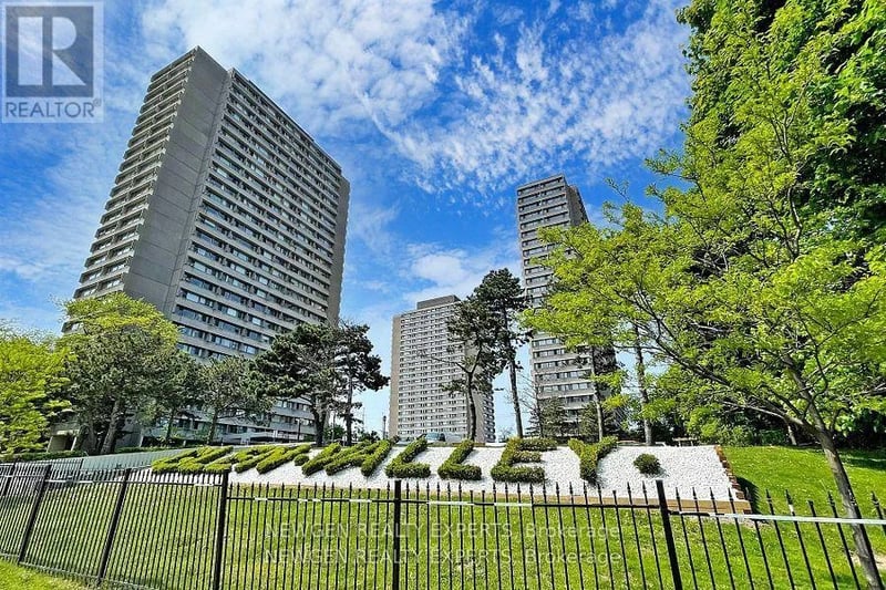#2103 715 Don Mills Road, Toronto (Flemingdon Park), Ontario, M3C1S5, Toronto (Flemingdon Park), Ontario — photo 1 of 5