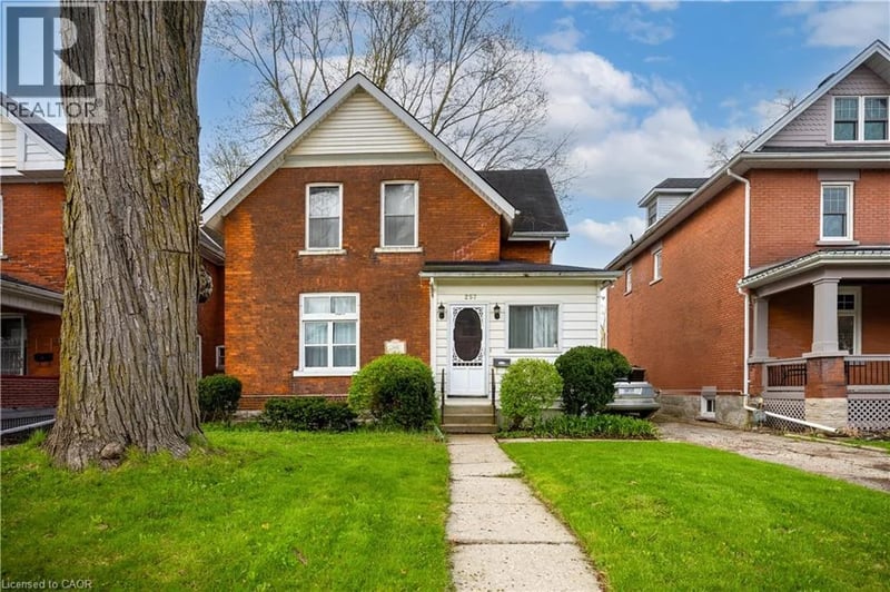 257 ONTARIO Street, Stratford, Ontario, N5A3H6, Stratford, Ontario — photo 1 of 5