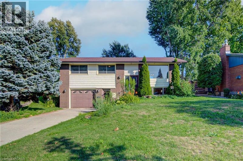 79 GAY Crescent, Kitchener, Ontario, N2A2C2, Kitchener, Ontario — photo 1 of 5