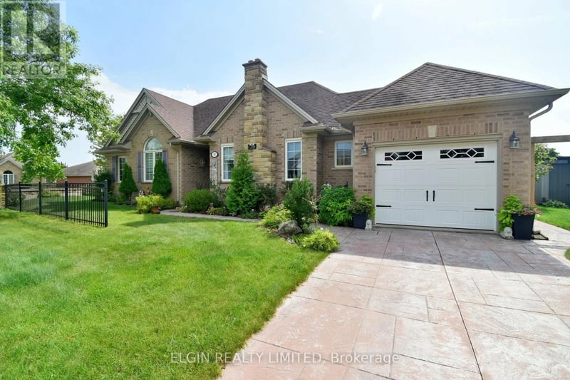 30 Peach Tree Boulevard, St. Thomas, Ontario, N5R0B5, St. Thomas, Ontario — photo 1 of 5