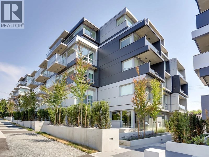 #208 8080 OAK Street, Vancouver, British Columbia, V6P0N1, Vancouver, British Columbia — photo 1 of 5
