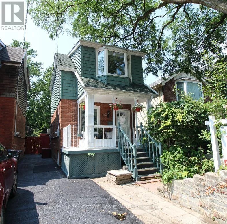 190 Rhodes Avenue, Toronto (Greenwood-Coxwell), Ontario, M4L3A1, Toronto (Greenwood-Coxwell), Ontario — photo 1 of 5