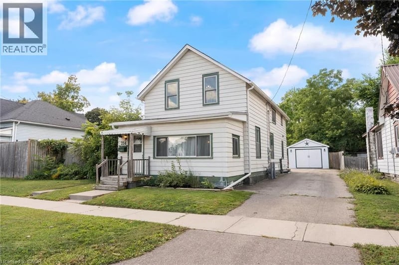 214 JOHN Street, Simcoe, Ontario, N3Y2Y5, Simcoe, Ontario — photo 1 of 5