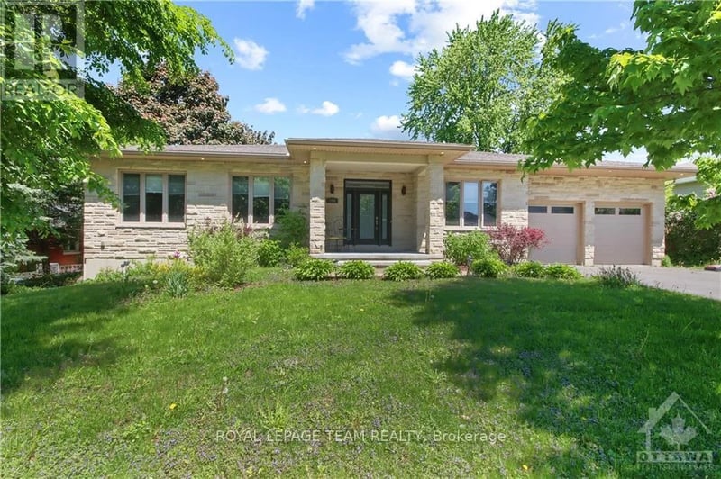159 Roger Road, Ottawa, Ontario, K1H5C7, Ottawa, Ontario — photo 1 of 5