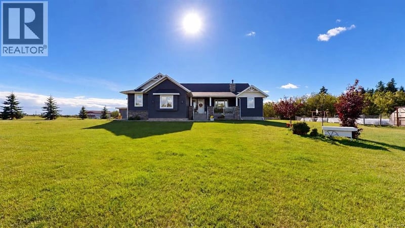 4 Centre Street, Rural Ponoka County, Alberta, T4J1R3, Rural Ponoka County, Alberta — photo 1 of 5