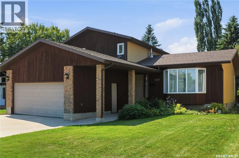 522 Delaronde ROAD, Saskatoon, Saskatchewan, S7J4A8, Saskatoon, Saskatchewan — photo 1 of 5