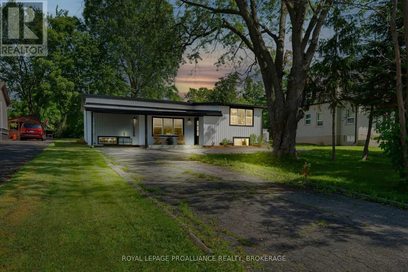 104 Main Street, Loyalist (Bath), Ontario, K0H1G0, Loyalist (Bath), Ontario — photo 1 of 5