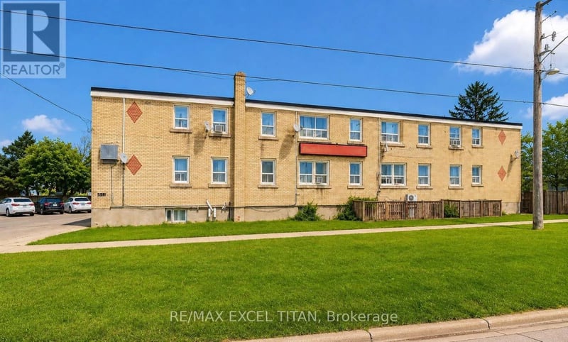 #6 1201 Cedar Street, Oshawa (Lakeview), Ontario, L1J3P1, Oshawa (Lakeview), Ontario — photo 1 of 5