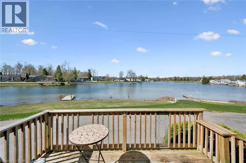 27 TRILLIUM BEACH Drive, Puslinch, Ontario, N0B2J0, Puslinch, Ontario — photo 1 of 5