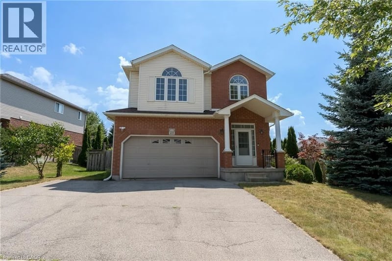 211 SLEAFORD Street, Waterloo, Ontario, N2J4Z8, Waterloo, Ontario — photo 1 of 5