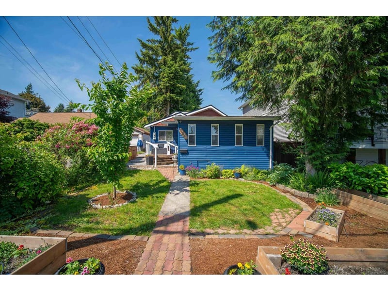 32931 1 Avenue, Mission, British Columbia, V2V1E9, Mission, British Columbia — photo 1 of 5
