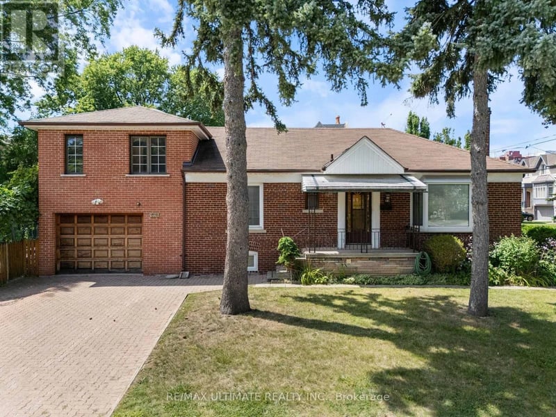 519 Douglas Avenue, Toronto (Bedford Park-Nortown), Ontario, M5M1H7, Toronto (Bedford Park-Nortown), Ontario — photo 1 of 5