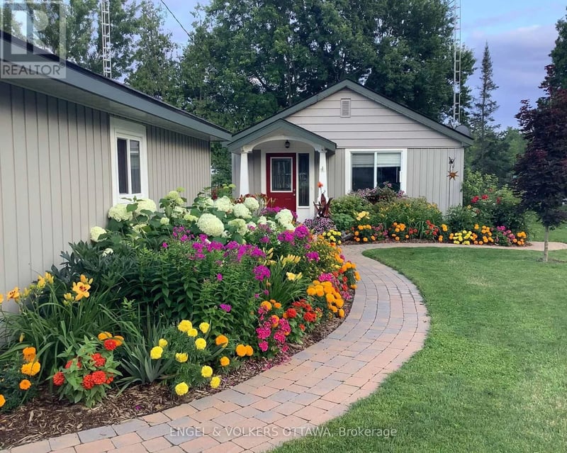 131 Bay Street, Drummond/North Elmsley, Ontario, K7C4K9, Drummond/North Elmsley, Ontario — photo 1 of 5