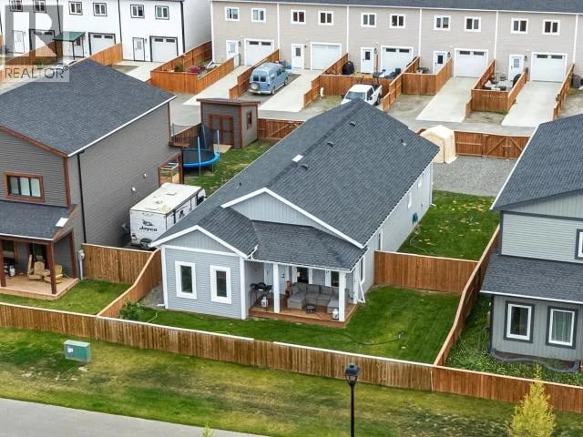 10 SCOTIA LANE, Whitehorse, Yukon, Y1A0S7, Whitehorse, Yukon — photo 1 of 5