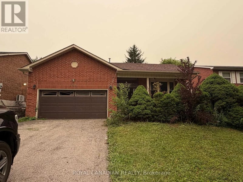 192 Harrison Drive, Newmarket (Bristol-London), Ontario, L3Y6B9, Newmarket (Bristol-London), Ontario — photo 1 of 4