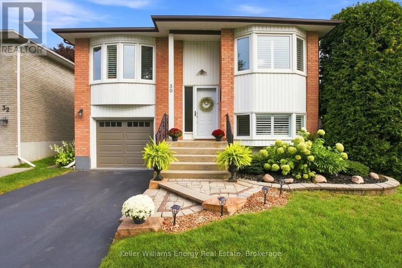30 Alderbrook Drive, Clarington (Courtice), Ontario, L1E1Z6, Clarington (Courtice), Ontario — photo 1 of 5