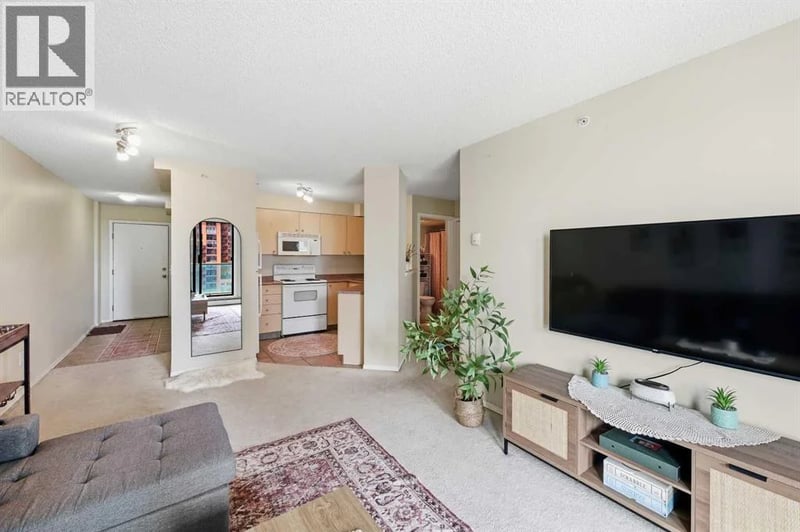 1111 6 Avenue Southwest, Calgary, Alberta, T2P5M5, Calgary, Alberta — photo 1 of 5