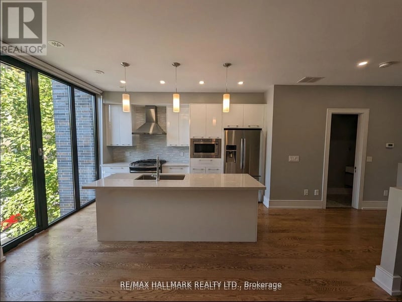 75 Saulter Street, Toronto (South Riverdale), Ontario, M4M2H8, Toronto (South Riverdale), Ontario — photo 1 of 5