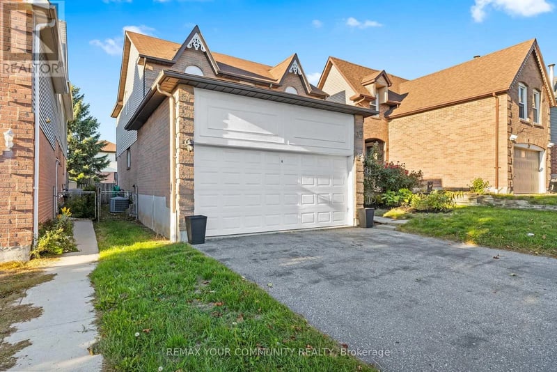 30 Chapman Drive, Ajax (Central), Ontario, L1T3C3, Ajax (Central), Ontario — photo 1 of 5