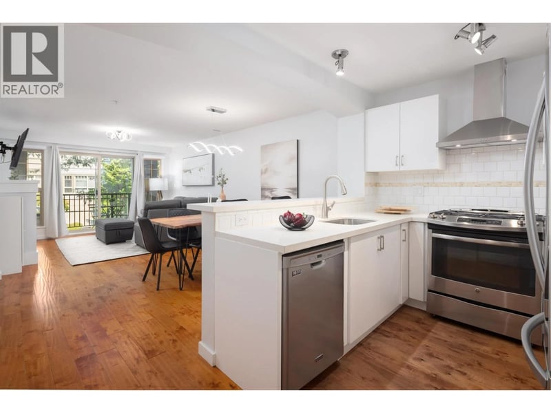 #301 2958 SILVER SPRINGS Boulevard, Coquitlam, British Columbia, V3E2R9, Coquitlam, British Columbia — photo 1 of 5