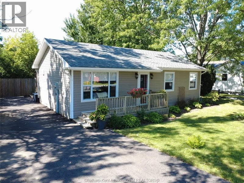 8585 James Street, Charing Cross, Ontario, N0P1G0, Charing Cross, Ontario — photo 1 of 5