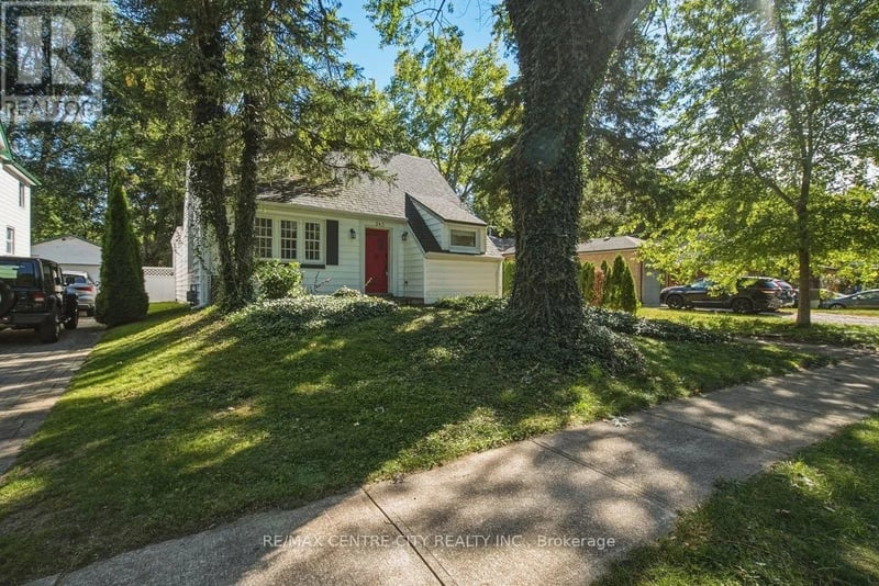 245 Bernard Avenue, London East (East B), Ontario, N6A2M9, London East (East B), Ontario — photo 1 of 5