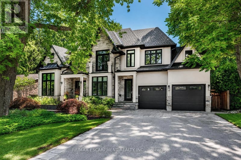71 Lloyminn Avenue, Hamilton (Ancaster), Ontario, L9G1H4, Hamilton (Ancaster), Ontario — photo 1 of 5