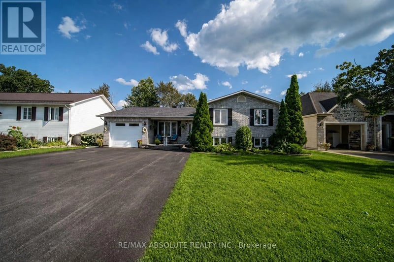 54 Albert Street, Russell, Ontario, K0A1W0, Russell, Ontario — photo 1 of 5