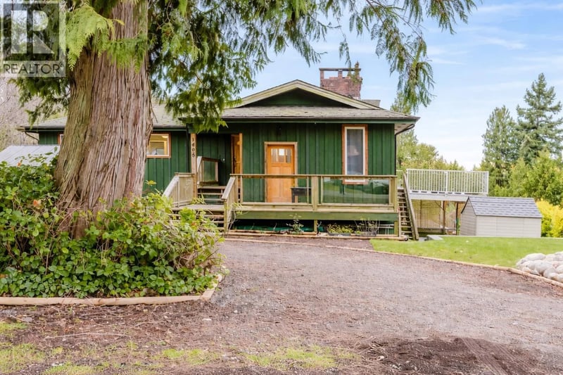 1405 VELVET Road, Gibsons, British Columbia, V0N1V0, Gibsons, British Columbia — photo 1 of 5