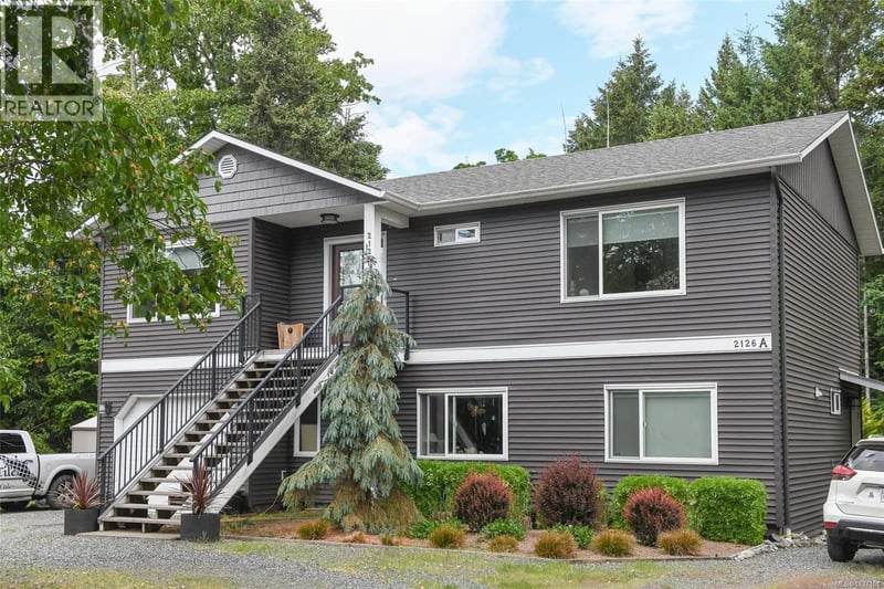 2126 Cypress Road, Comox, British Columbia, V9M3Z5, Comox, British Columbia — photo 1 of 5