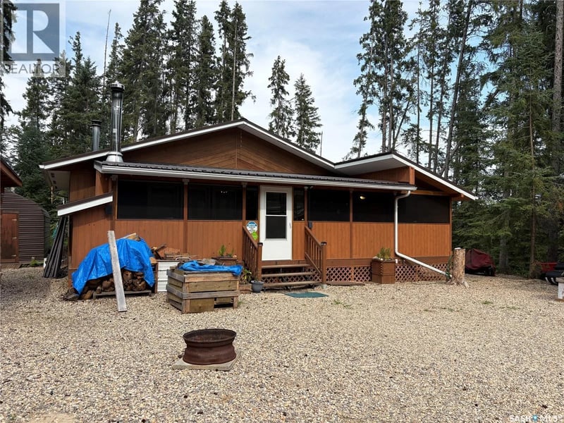 12 Pickerel BAY, Delaronde Lake, Saskatchewan, S0J0E0, Delaronde Lake, Saskatchewan — photo 1 of 5
