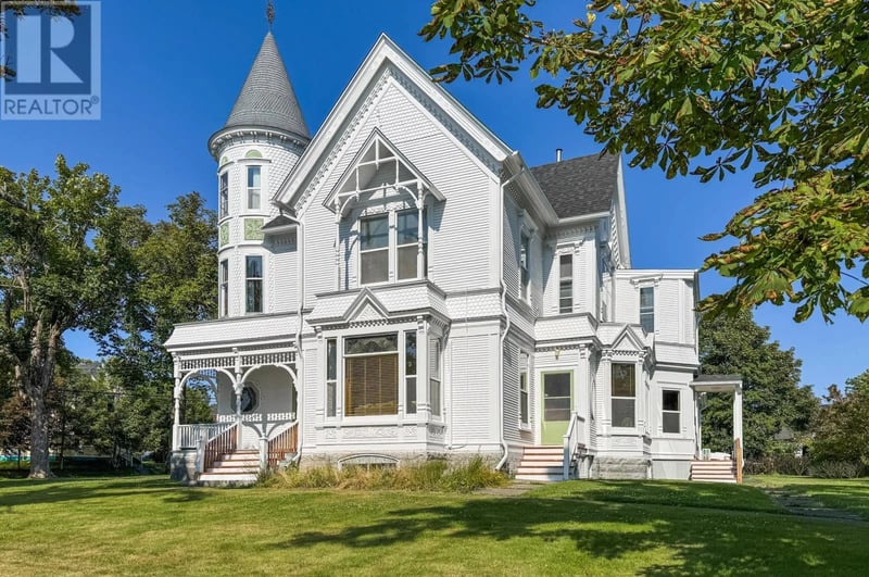 53 Park Street, Yarmouth, Nova Scotia, B5A2A9, Yarmouth, Nova Scotia — photo 1 of 5