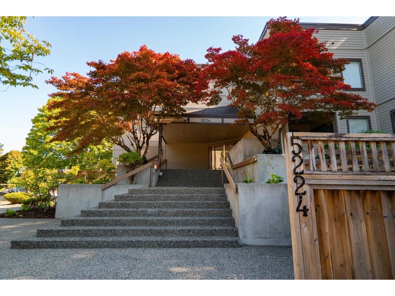 #214 5224 204 Street, Langley, British Columbia, V3A1Z1, Langley, British Columbia — photo 1 of 5